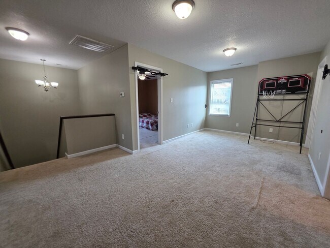 Building Photo - 702 Appling Ct