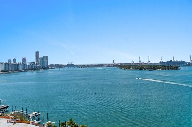 Building Photo - 5 Island Ave