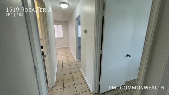 Building Photo - 1519 Rosa Terrace