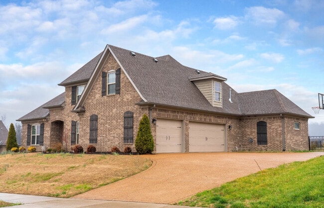 Primary Photo - 204 Ettington Dr
