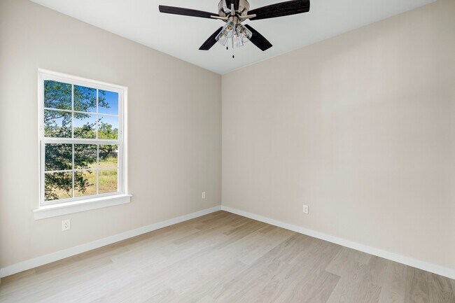 Building Photo - 2290 W Tarleton St