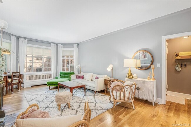 Building Photo - 38-30 Douglaston Pkwy