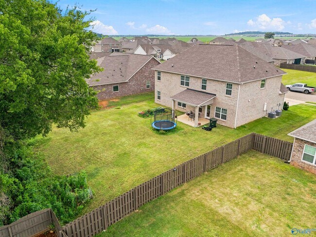 Building Photo - 175 Slade Thomas Dr