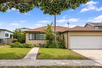 Building Photo - 4400 Vinton Ave