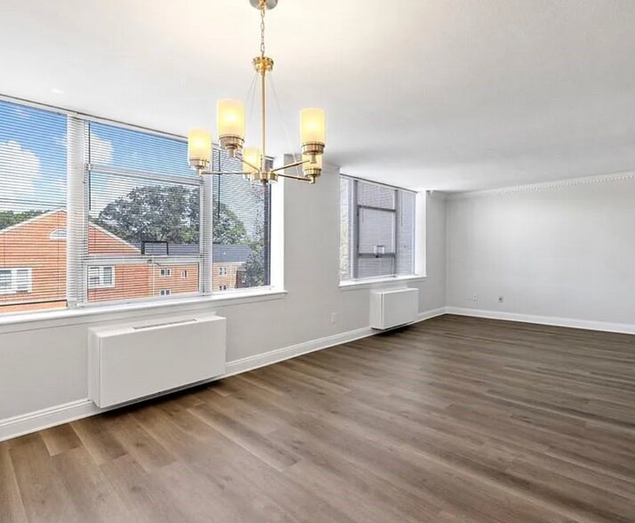 Building Photo - 20 Hammond Pond Pky