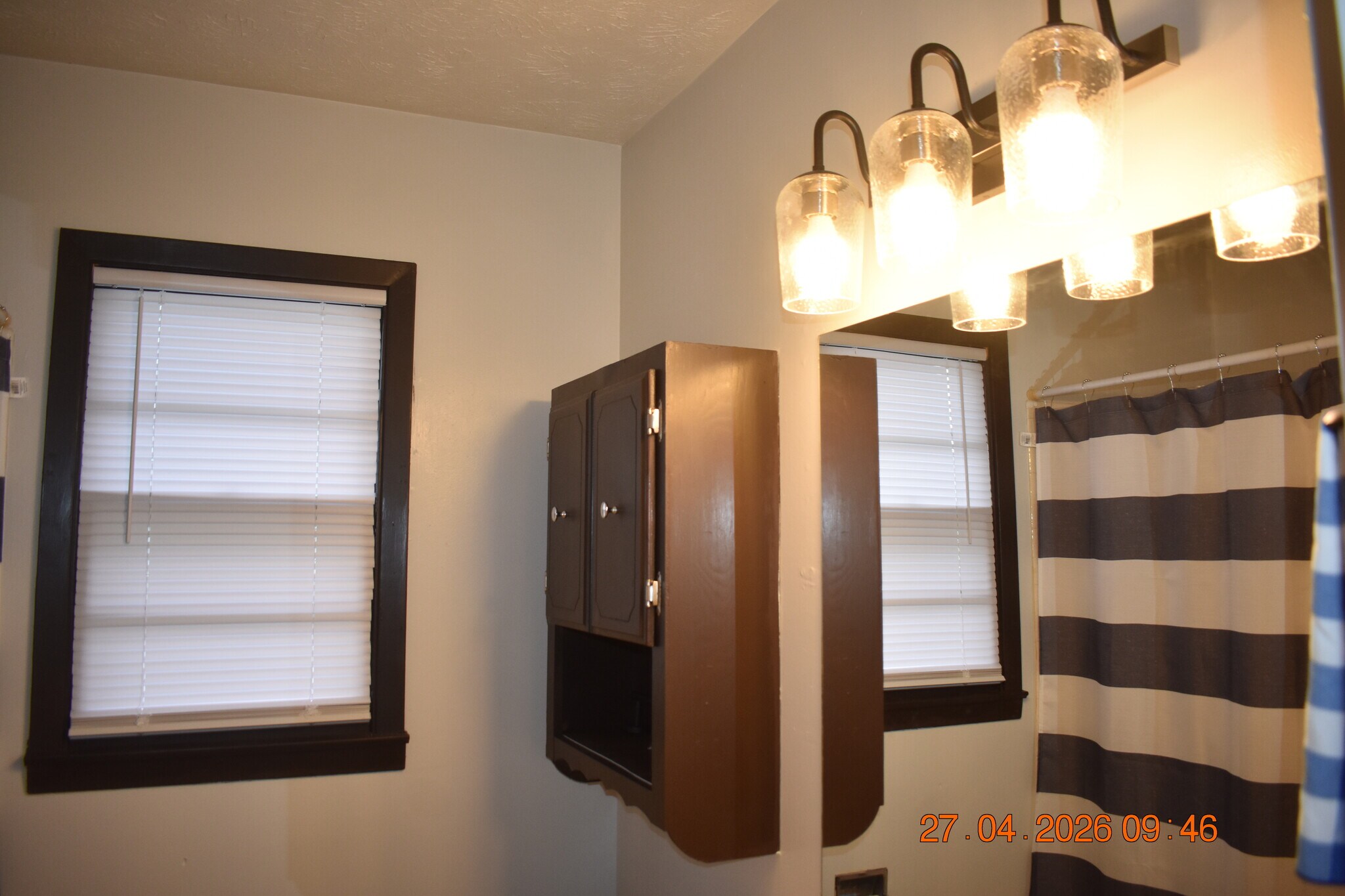 Building Photo - 4616 Grand Ave