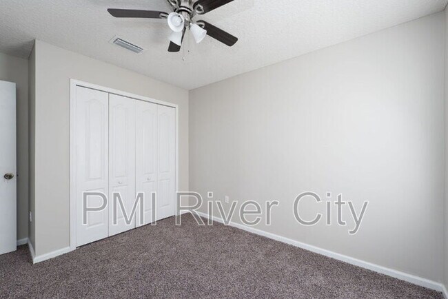 Building Photo - 6522 Skyler Jean Dr
