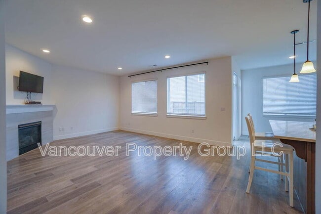 Building Photo - 8704 N 2nd Loop