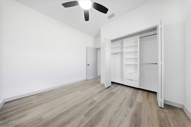 Building Photo - 1024 Halby Ave S