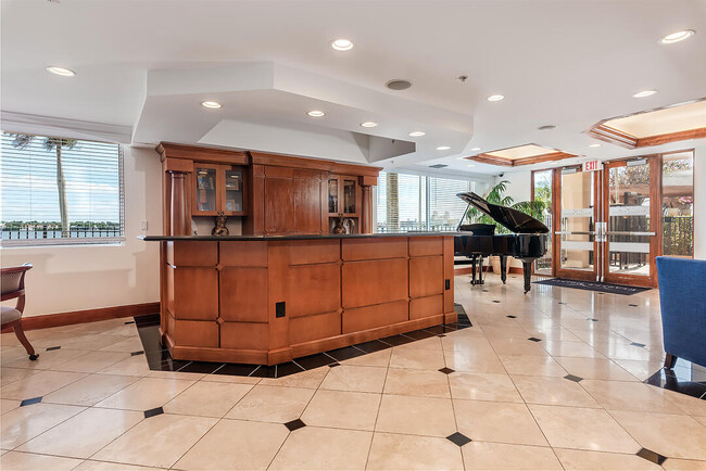 Building Photo - 1803 N Flagler Dr