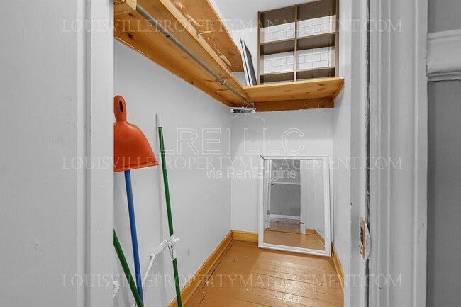 Building Photo - 710 Rubel Ave
