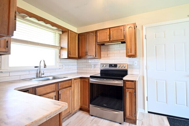 Building Photo - 272 WY-335