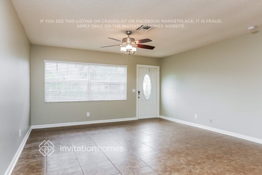 Building Photo - 6713 Riparian Rd