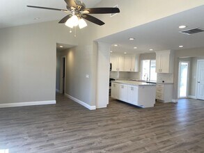 Building Photo - Completely remodeled 3 bed, 2 1/2 bath sin...