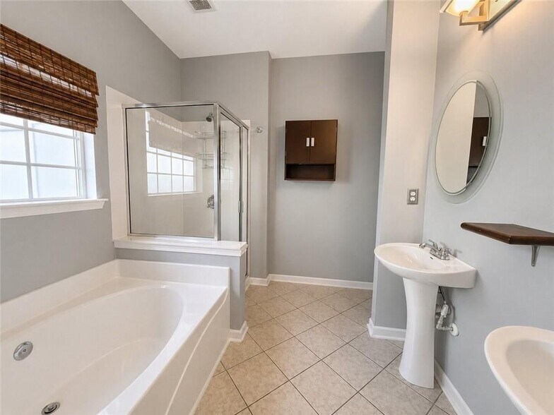 Building Photo - 1563 Rachel's Ridge NW