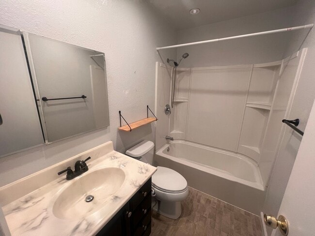 Building Photo - 1BR/1BA CONDO with GARAGE and PARKING in SAN DIEGO available NOW!