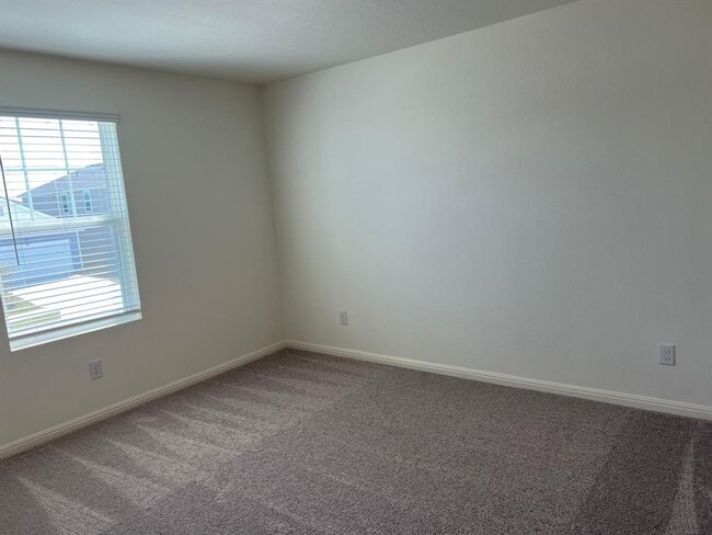 Building Photo - 624 Gemsbok Dr