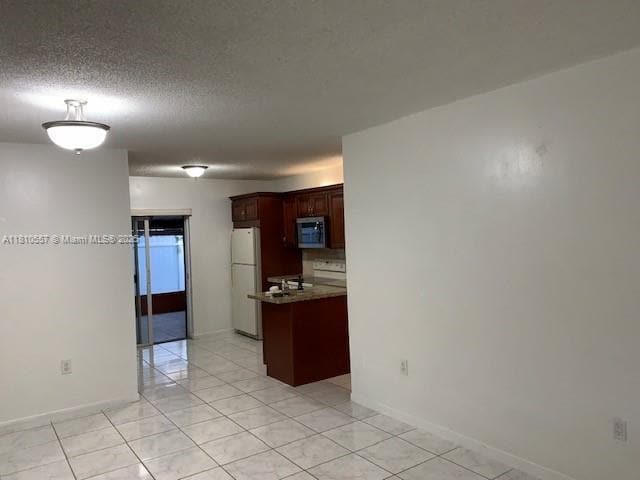 Building Photo - 2775 W 61st St