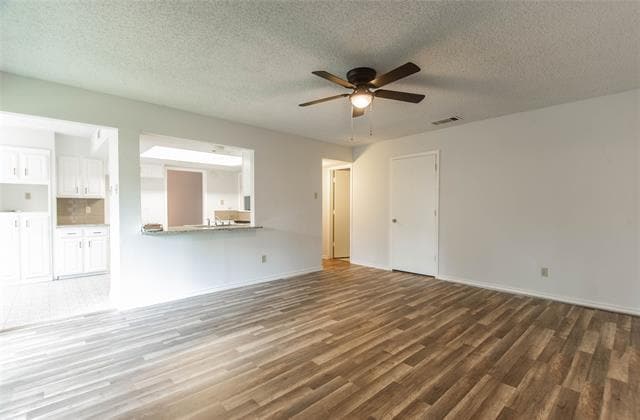 Building Photo - 12617 Hornbeam Dr