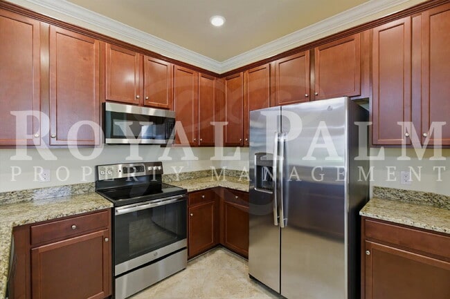 Building Photo - 8895 Via Isola Court