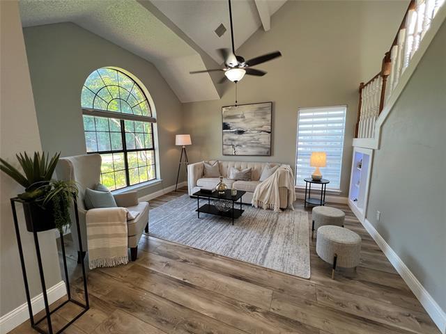 Building Photo - 4313 Kenwood Dr