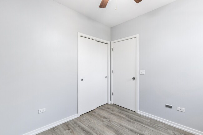 Building Photo - 4875 N Magnolia Ave