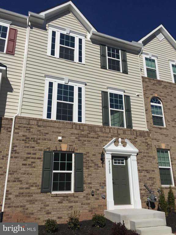 Building Photo - 42608 Smokey Embers Terrace