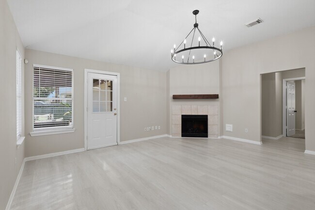 Building Photo - 17003 Analisa Cir