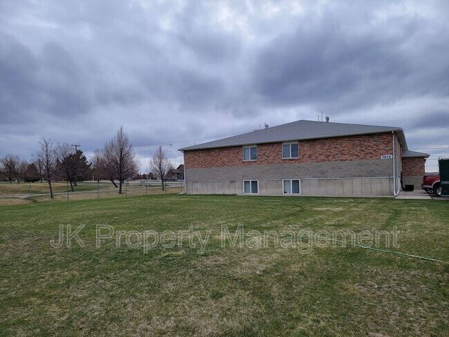 Building Photo - 1612 Sand Ct