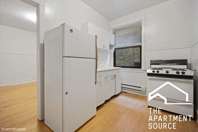 Building Photo - 1319 Oak Ave