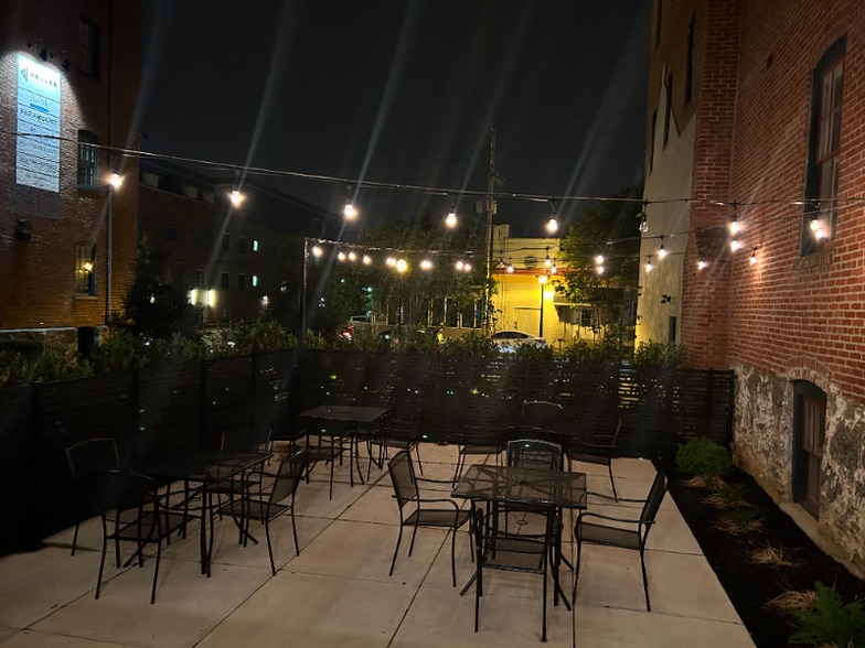 Building Photo - 415 N Prince St