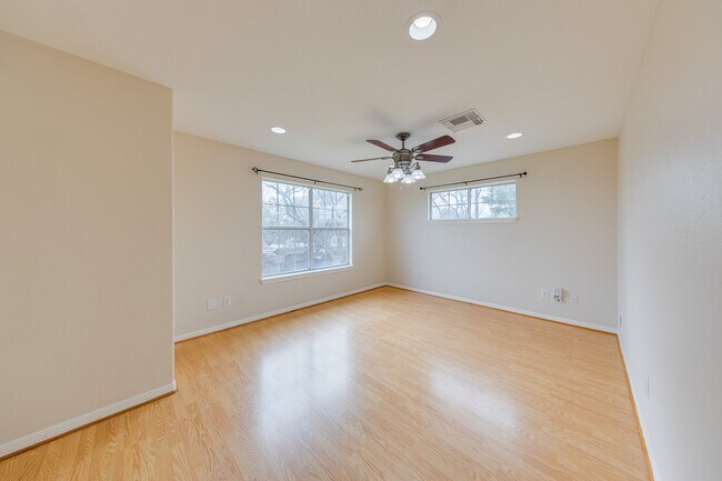 Building Photo - 8514 Bonner Dr