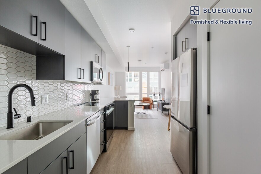 Building Photo - 17305 NE 67th Ct