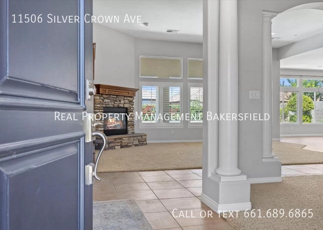 Building Photo - 11506 Silver Crown Ave