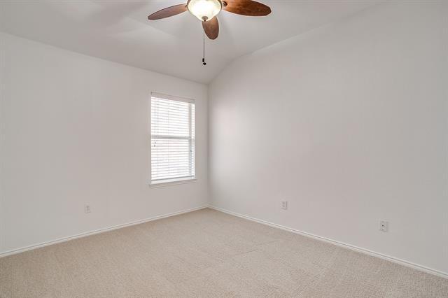 Building Photo - 15712 Landing Creek Ln