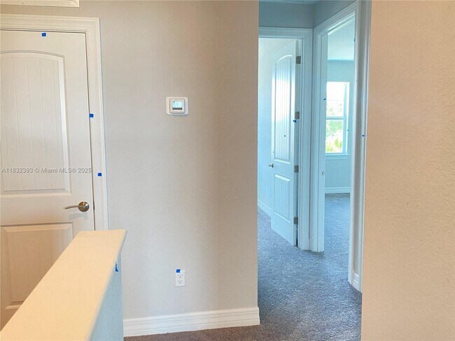 Building Photo - 1280 Eucalyptus Dr