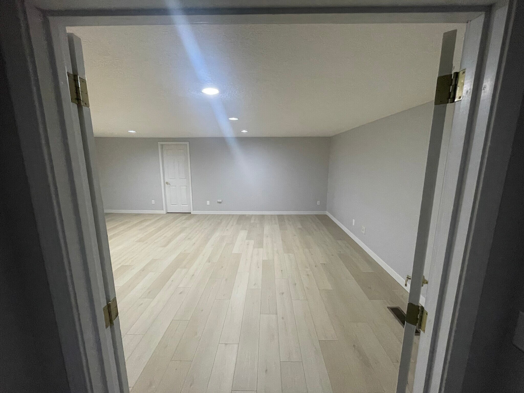 Building Photo - 3228 SW Dolph Ct