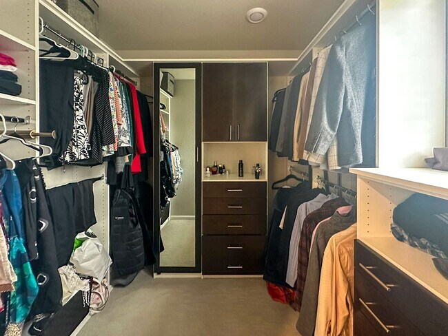 Building Photo - Meadowlark serene 4bd retreat