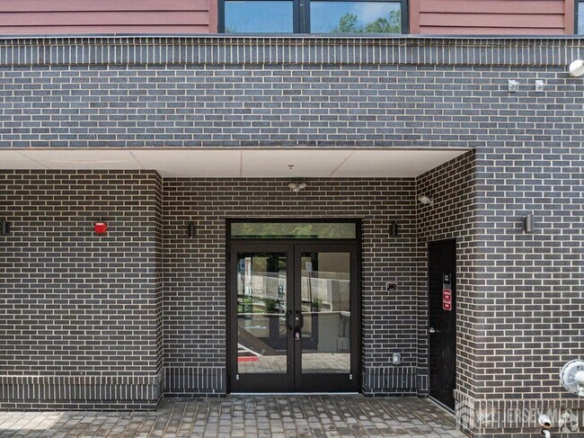Building Photo - 745 Bound Brook Rd
