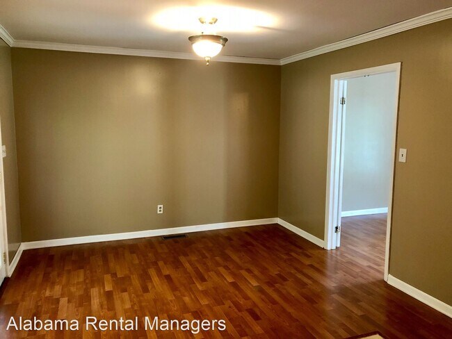 Building Photo - 3 br, 2 bath House - 985 Ryecroft Road