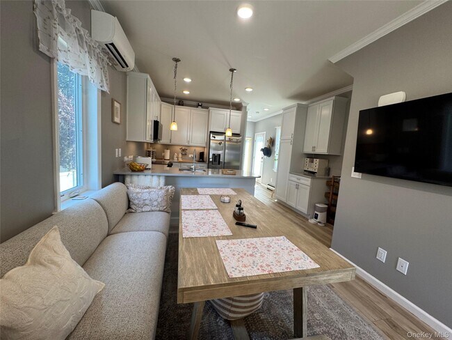Building Photo - 119 Whittier Dr