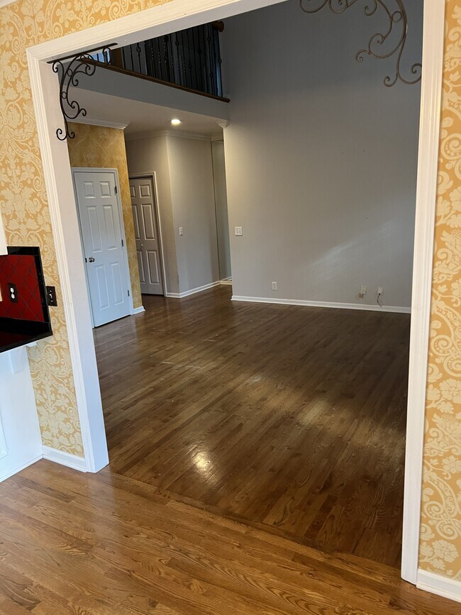 Building Photo - 2518 Wythe Close