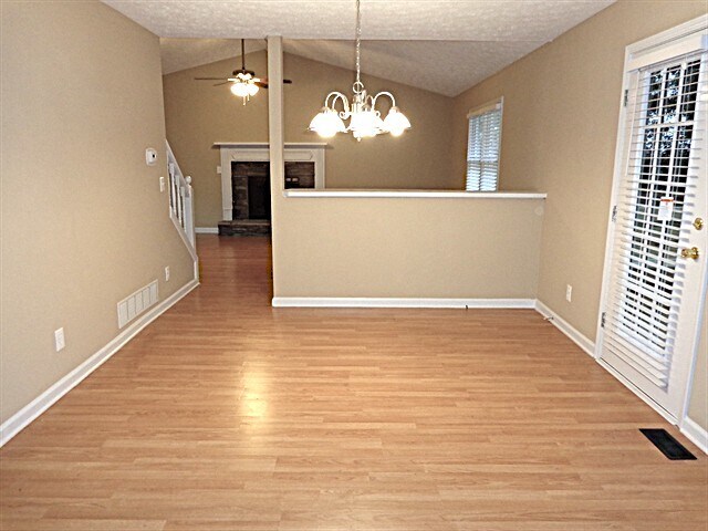 Building Photo - 1005 Whispering Woods Dr