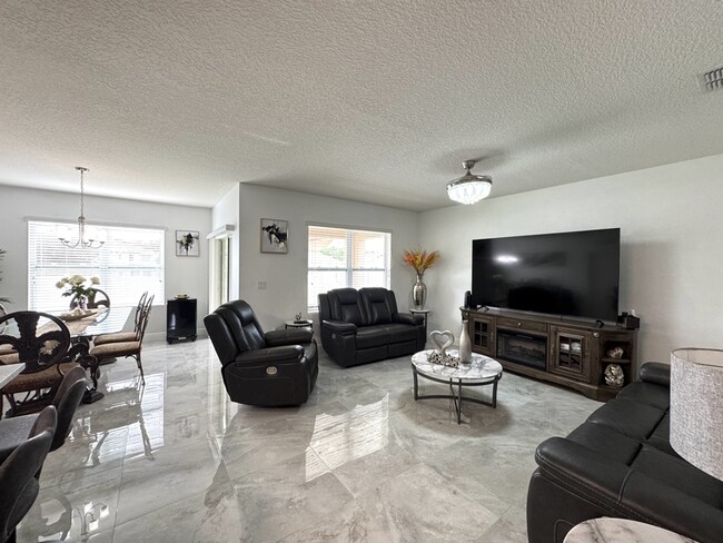 Building Photo - 239 Willow Bend Dr