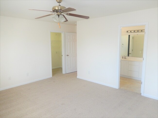 Building Photo - 1421 Springshire Ct