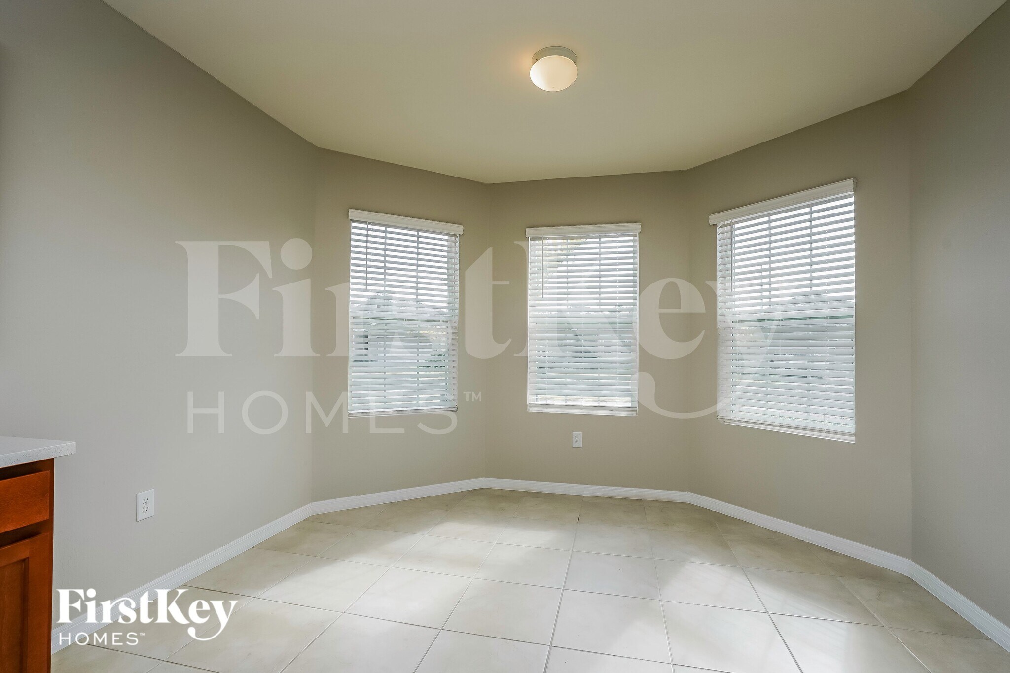 Building Photo - 3186 Cozumel Ct