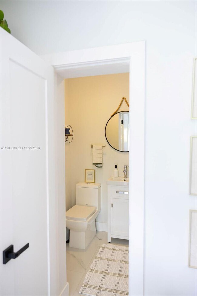 Building Photo - 3205 SW 68th Ave