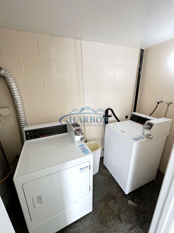 Building Photo - 4567 W 159th St