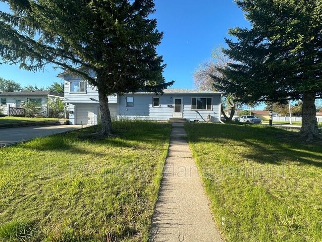 Primary Photo - 3600 9th Ave N