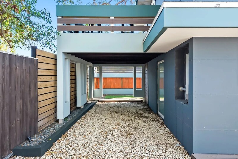 Building Photo - 603 38th St W